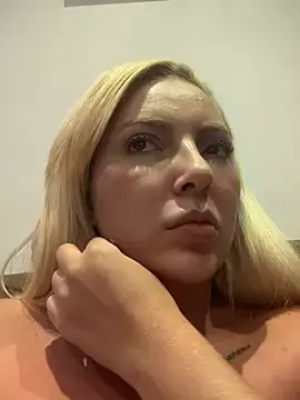 Stripchat Live Sex of Juuhschmitt