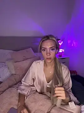 Stripchat Adult Video Chat of Naughtyblondex