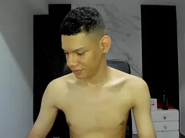Stripchat Best Webcam of milo_cruz_