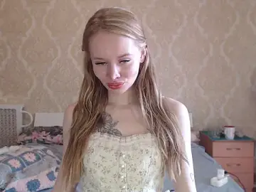 Stripchat Free Live Porn of Kitkaat00