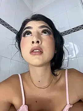 Stripchat Nude Webcam of BadLilAngelXXX
