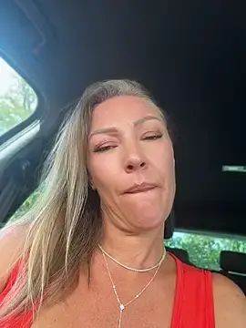 Stripchat Free Porn Cam of Sacha-xx