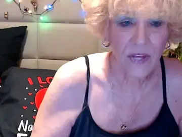 Stripchat Sex Chat of HappyWomanOn