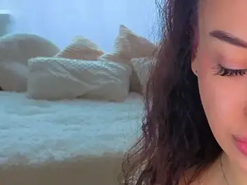 Stripchat Live Sex Cam of Regina_Amour