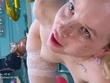 Stripchat Adult Webcam of milly_shy
