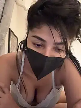 Stripchat Adult Video Chat of sarakashmir5