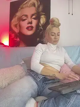 Stripchat Live Porn of viktoria_davis_