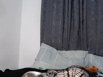 Stripchat Free Porn Cam of Fantasy-Dreams