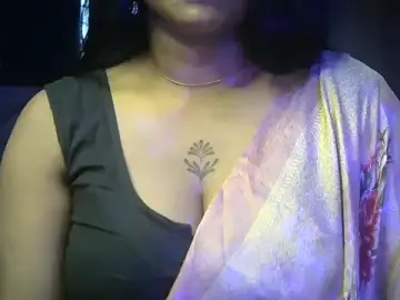 Stripchat Free Porn Cam of ramya9-telugu