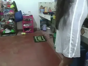 Stripchat Free Porn Cam of Meenakshi100