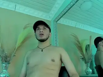 Stripchat Live Porn of TomasDuquee