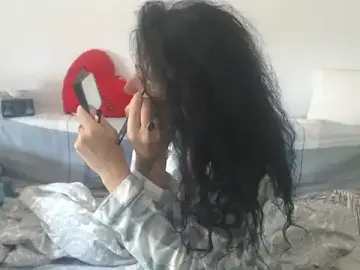Stripchat Sex Cam of Emmatoo