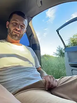 Stripchat Adult Webcam of Pablo_Hornyguy95