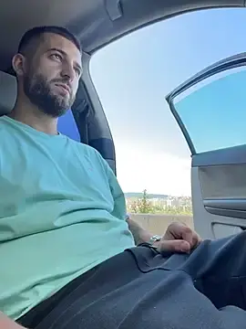 Stripchat Live Porn of Pablo_Hornyguy95