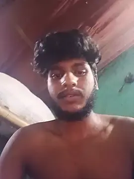 Stripchat Live Sex Cam of MYRAJA5