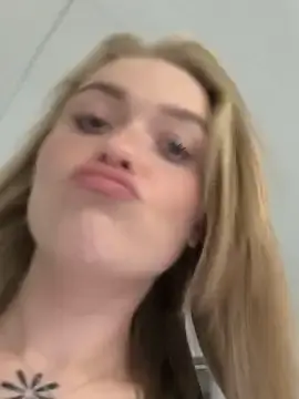 Stripchat Live Porn of Goldi159