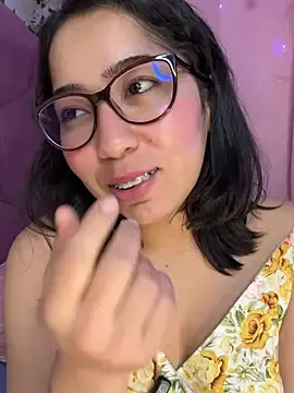 Stripchat Free Porn Cam of anni_ross
