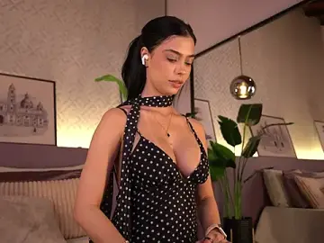 Stripchat Live Sex Cam of ElleDiane