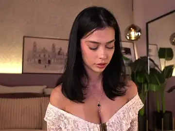 Stripchat Free Porn Cam of ElleDiane