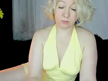 Stripchat Sex Cam of Mia_Wintermood