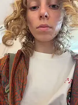Stripchat Best Webcam of RinaMood