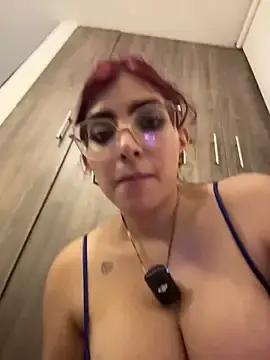 Stripchat Sex Cam of MartinaSooler