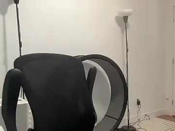 Stripchat Live Porn of ThickDickMontreal