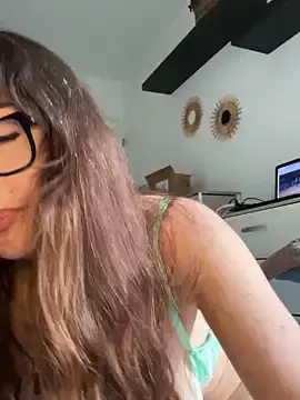 Stripchat Sex Cam of Eyline