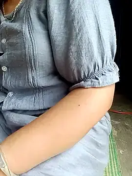 Stripchat Sex Cam of jienrrr