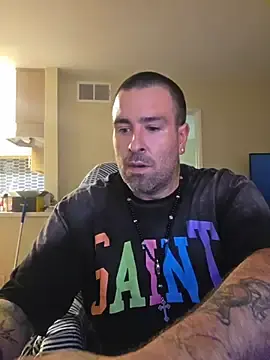 Stripchat Live Sex Cam of Biggbaddwulf7