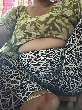 Stripchat Watch Live Sex Cams of Your_Bhabhi69