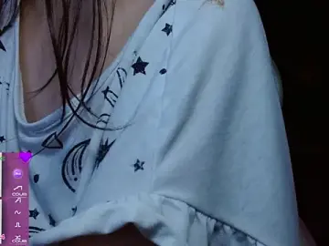 Stripchat Live Sex Cam of MidoriQuiinn