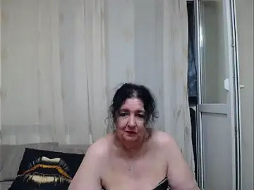 Stripchat Sex Cam of maturekorine