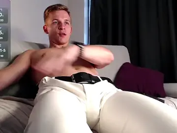 Stripchat Watch Live Sex Cams of S3Xyes