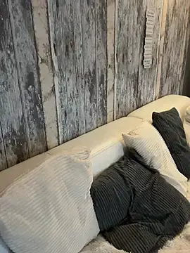 Stripchat Free Porn Cam of Noraya_ink