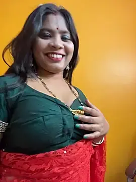 Stripchat Best Webcam of RedQQueen