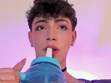 Stripchat Live Sex Cam of evan_voss