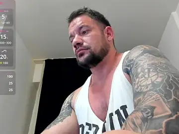 Stripchat Free Live Porn of musclemonster31