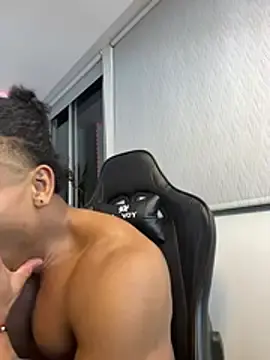 Stripchat Free Porn Cam of XavierColeman