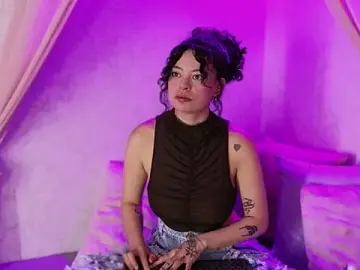 Stripchat Live Sex Cam of KatherineGomez
