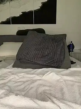 Stripchat Free Porn Cam of Laurahorney_xo