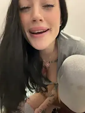 Stripchat Nude Webcam of Melissa_crazy