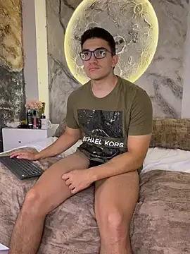 Stripchat Free Porn Cam of JeffDaltton