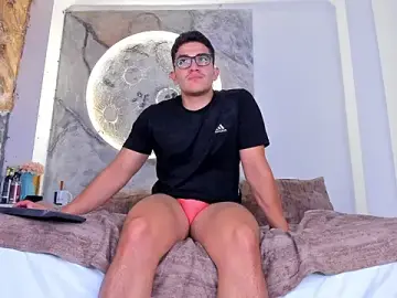 Stripchat Free Porn Cam of JeffDaltton