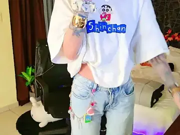 Stripchat Adult Webcam of Ari-Nana