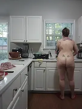 Stripchat Live Sex of HollyTattoo