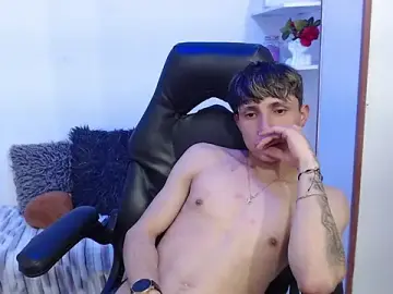 Stripchat Live Sex Cam of Yao_23