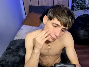 Stripchat Live Sex Cam of Yao_23
