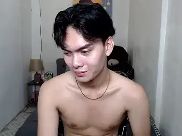 Stripchat Live Sex Cam of asian_cale