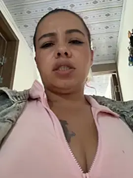 Stripchat Best live sex cam show of Ariana-07